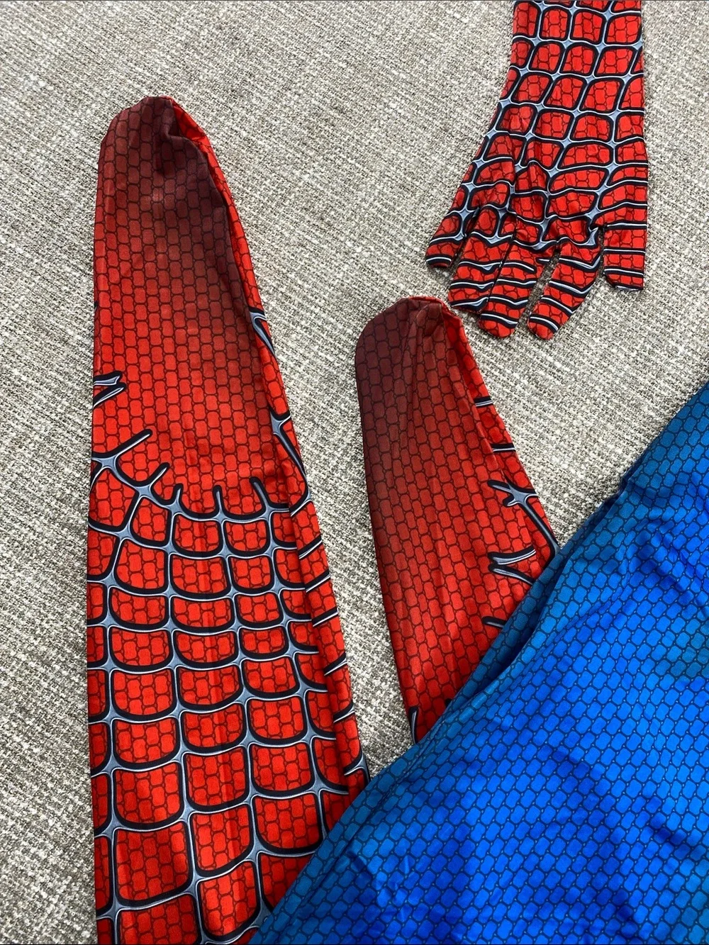 Mens Spider-Inspired Red & Blue Face Mask Costume Set Spider-Man large new